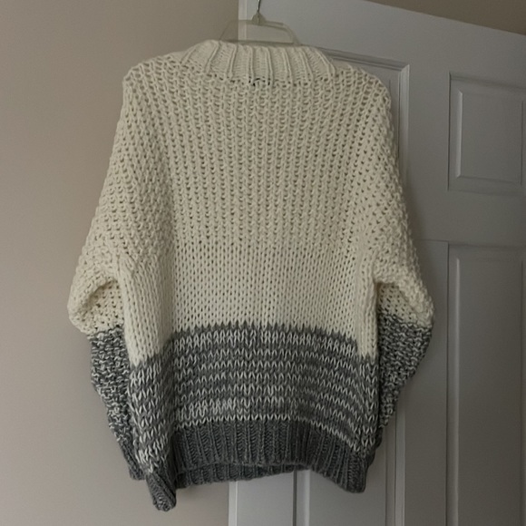 Topshop Contrast Panel Knit Sweater Grey Cream - Picture 7 of 7